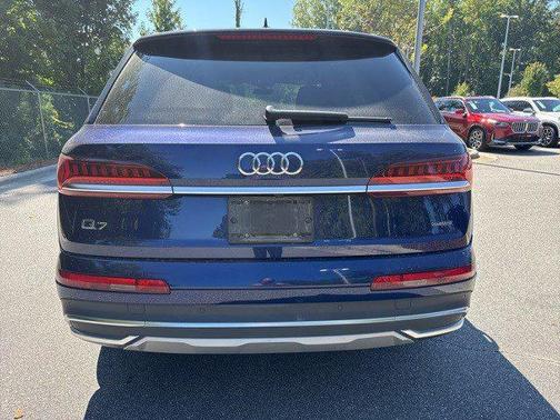 2021 Audi Q7 45 Premium Plus