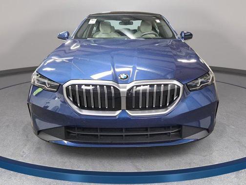 Phytonic Blue Metallic 2026 BMW 530 xDrive