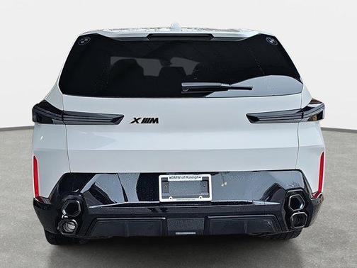2023 BMW XM Base