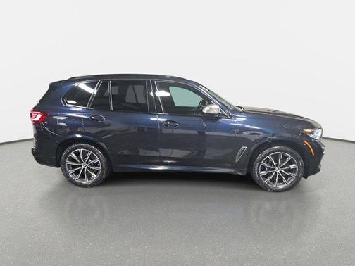 2023 BMW X5 M50i