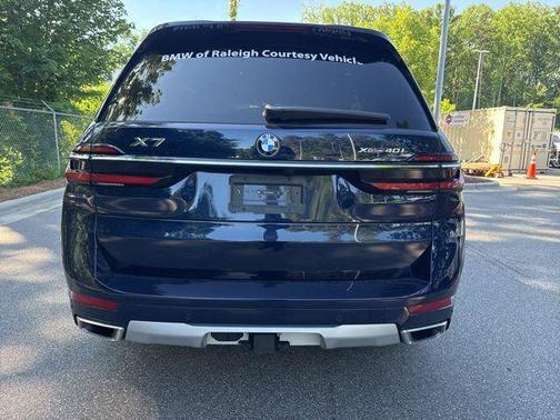 Tanzanite Blue II Metallic 2026 BMW X7 xDrive40i