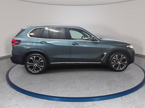 Blue Ridge Mountain Metallic 2026 BMW X5 sDrive40i