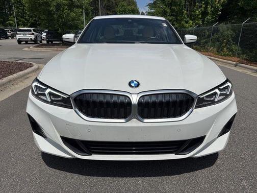 Alpine White 2023 BMW 330 330i