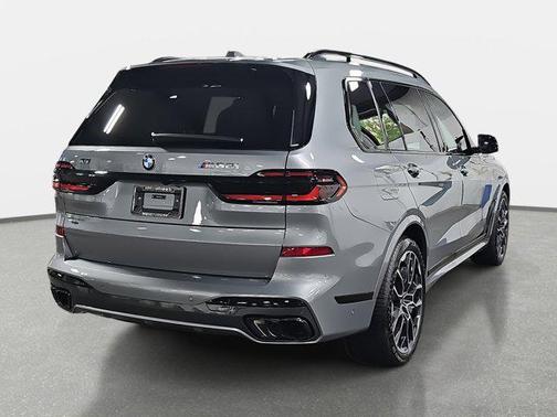 2026 BMW X7 M60i
