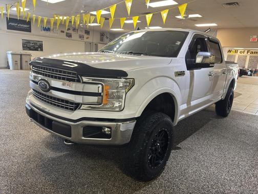 Oxford White 2019 Ford F-150 Lariat