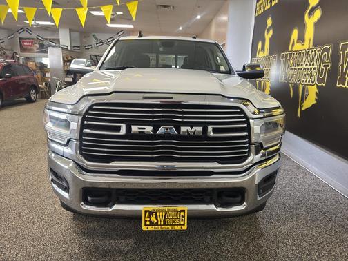 Bright White Clearcoat 2022 RAM 2500 Laramie