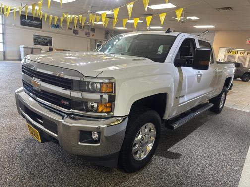 Summit White 2015 Chevrolet Silverado 2500 LT