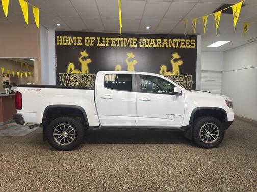 Summit White 2022 Chevrolet Colorado ZR2