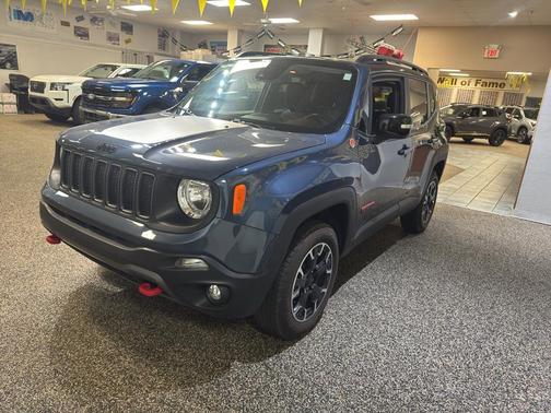 2023 Jeep Renegade Trailhawk