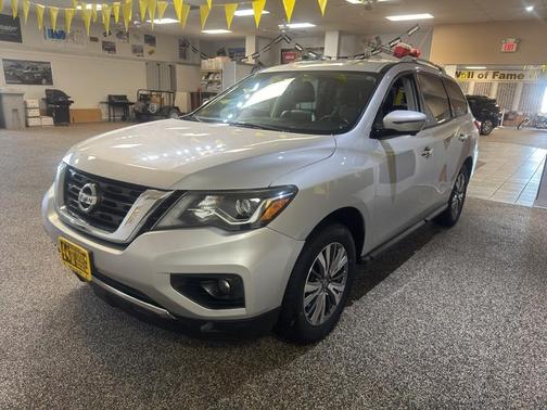 2020 Nissan Pathfinder SL