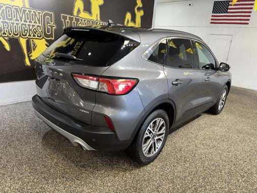 Carbonized Gray Metallic 2022 Ford Escape SEL
