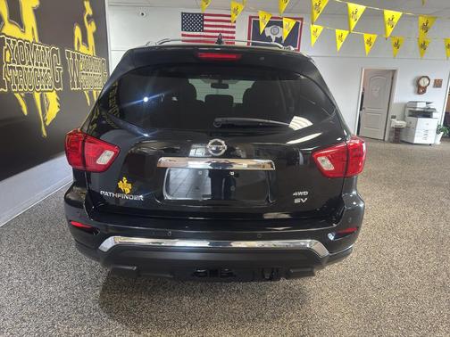 Magnetic Black Pearl 2019 Nissan Pathfinder SV