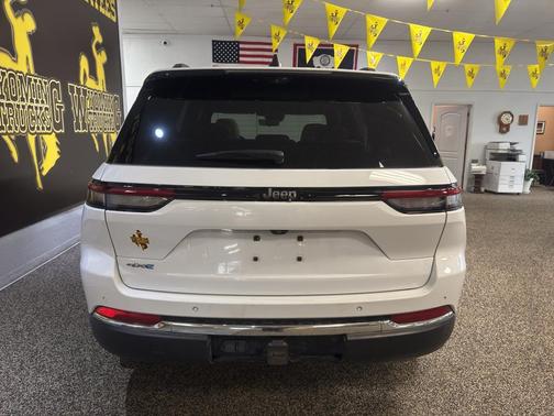 2022 Jeep Grand Cherokee 4xe Base