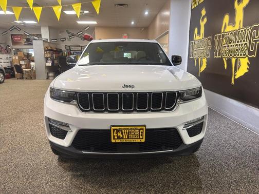 2022 Jeep Grand Cherokee 4xe Base