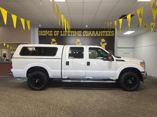 Oxford White 2014 Ford F-250 XLT