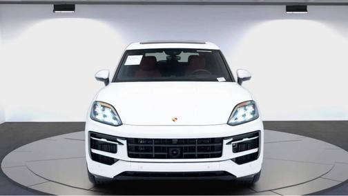 Carrara White Metallic 2025 Porsche Cayenne Cayenne S E-Hybrid