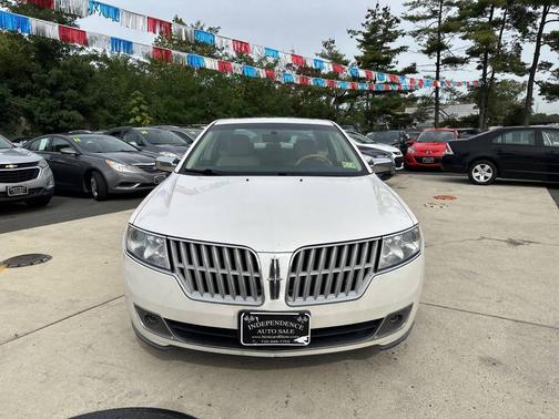 2010 Lincoln MKZ Base