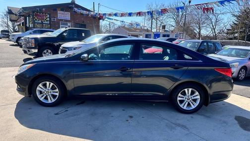 2013 Hyundai SONATA GLS