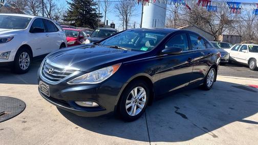 2013 Hyundai SONATA GLS
