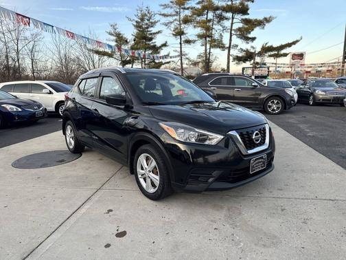 2018 Nissan Kicks S