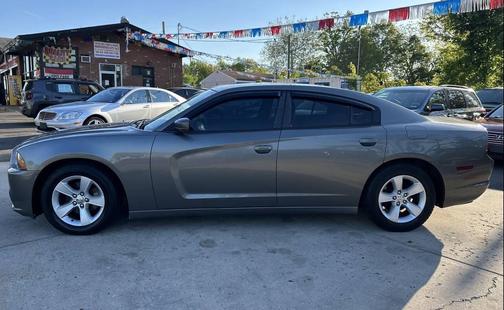 Gray 2012 Dodge Charger SE