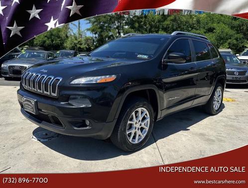 Brilliant Black Crystal Pearlcoat 2014 Jeep Cherokee Latitude