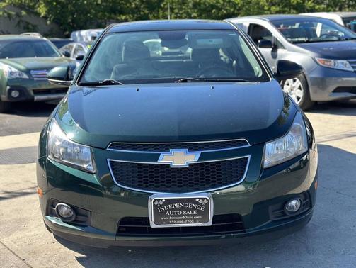 Rainforest Green Metallic 2014 Chevrolet Cruze 1LT