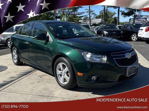 Rainforest Green Metallic 2014 Chevrolet Cruze 1LT