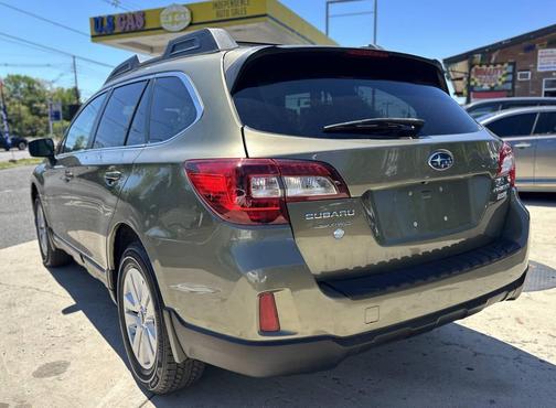 Green 2015 Subaru Outback 2.5i Premium