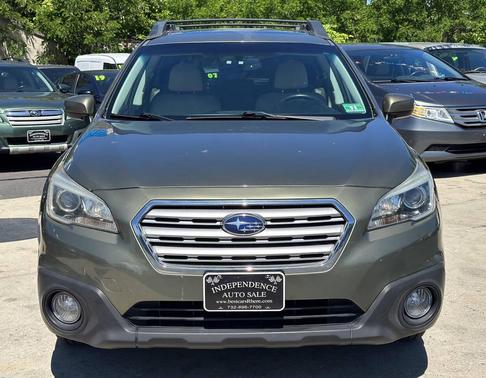 Green 2015 Subaru Outback 2.5i Premium