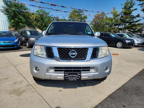 2009 Nissan Pathfinder SE