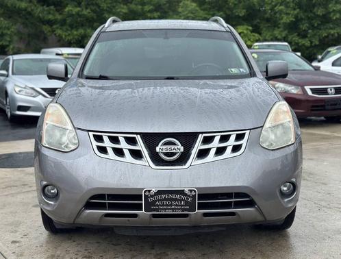 Gray 2013 Nissan Rogue SV w/SL Pkg