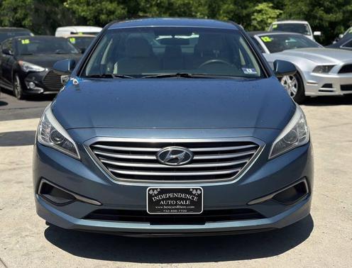 Nouveau Blue 2017 Hyundai SONATA SE