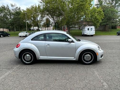 2012 Volkswagen Beetle 2.5L