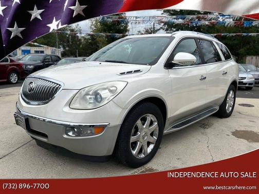 White 2009 Buick Enclave CXL