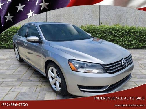 2012 Volkswagen Passat 2.5 SE