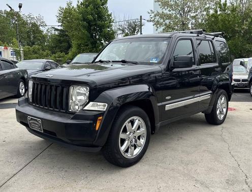 Brilliant Black Crystal Pearlcoat 2012 Jeep Liberty Sport