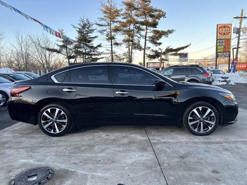 2017 Nissan Altima 2.5 SR