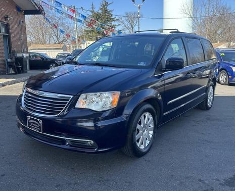 2013 Chrysler Town & Country Touring