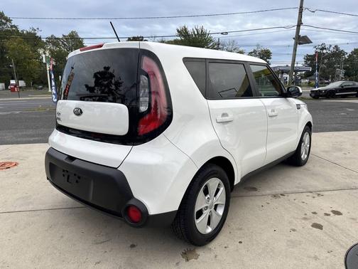 2016 Kia Soul Base