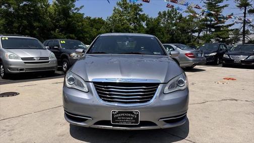 2013 Chrysler 200 Touring