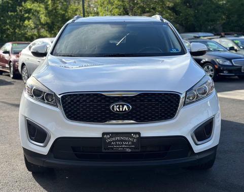 Snow White Pearl 2018 Kia Sorento LX