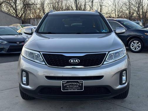 Satin Metal 2015 Kia Sorento LX