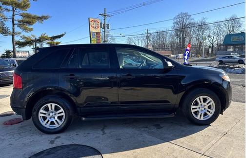 2011 Ford Edge SE