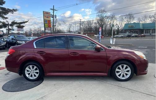 2011 Subaru Legacy Premium
