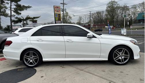 White 2014 Mercedes-Benz E-Class 4MATIC