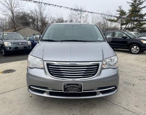 2015 Chrysler Town & Country Touring