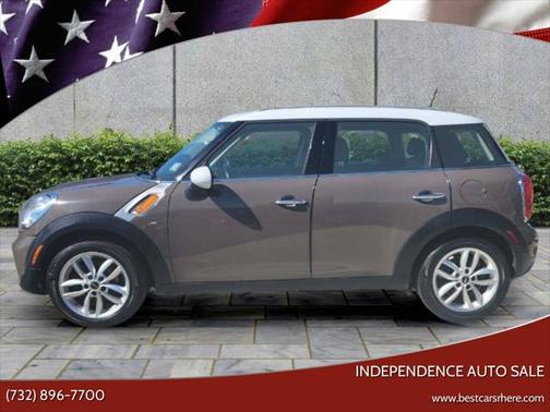 2012 MINI Cooper Countryman Base