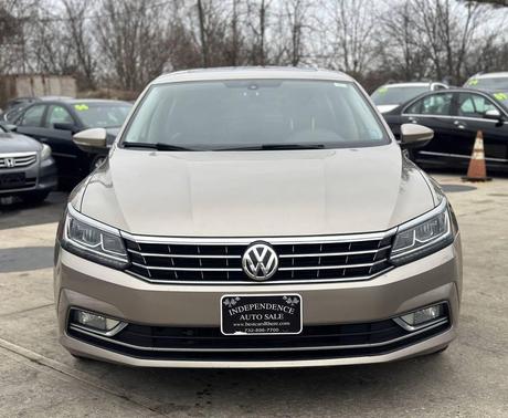 2016 Volkswagen Passat 1.8T SEL