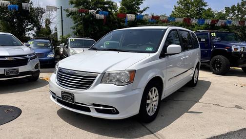 2014 Chrysler Town & Country Touring